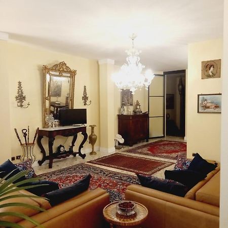 Confortevole Bari Bagian luar foto