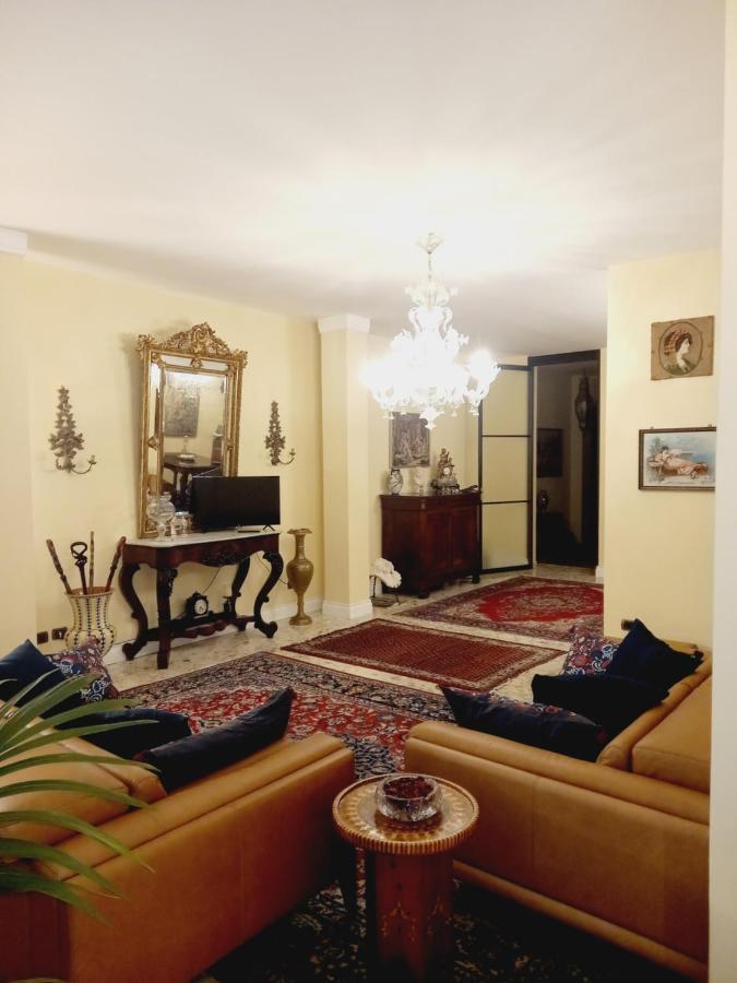 Confortevole Bari Bagian luar foto